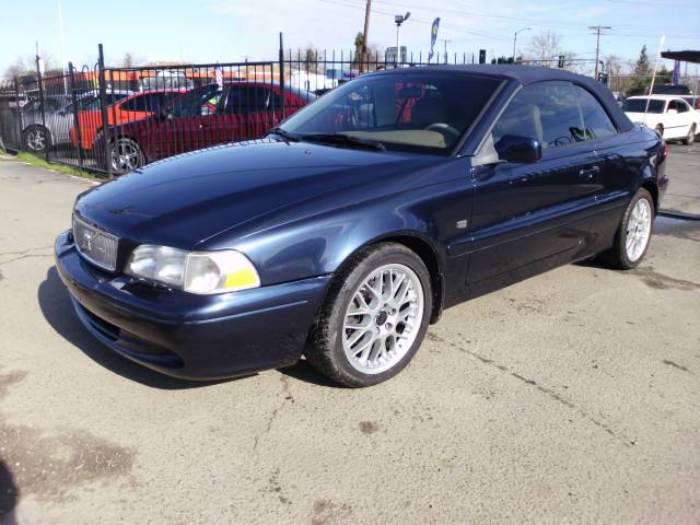 Volvo C70 2001 photo 2