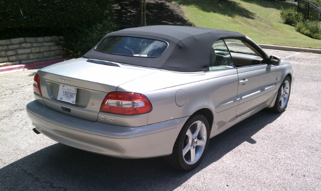 Volvo C70 2004 photo 2