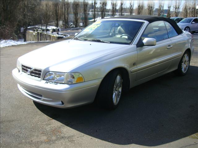 Volvo C70 2004 photo 1