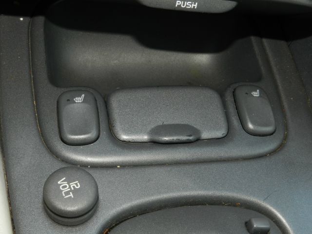 Volvo C70 2004 photo 26