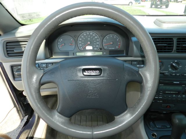 Volvo C70 2004 photo 28