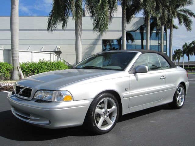 Volvo C70 2004 photo 3