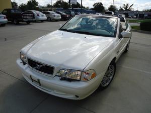 Volvo C70 2004 photo 2