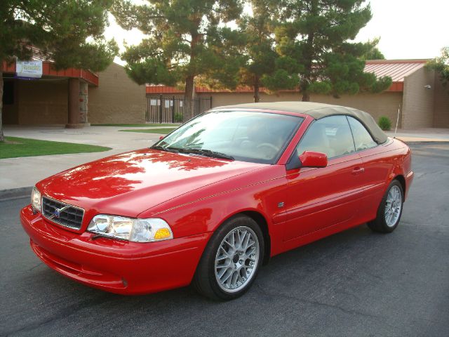 Volvo C70 2004 photo 1