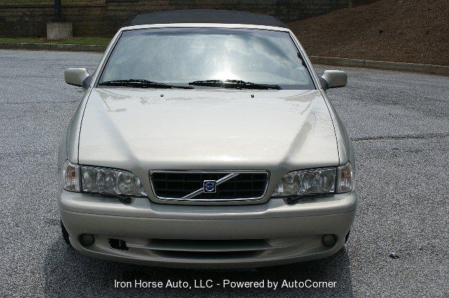 Volvo C70 2004 photo 2