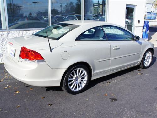 Volvo C70 2007 photo 1