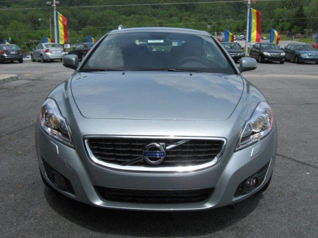 Volvo C70 2011 photo 2