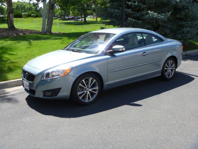 Volvo C70 2011 photo 2