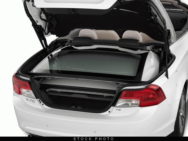 Volvo C70 2011 photo 16