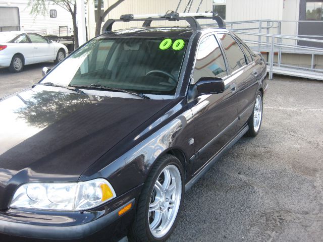 Volvo S40 2000 photo 1