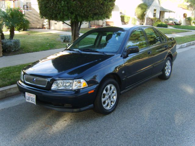 Volvo S40 2000 photo 2