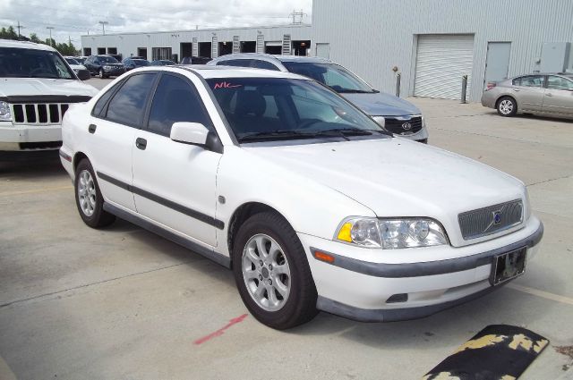 Volvo S40 2000 photo 6