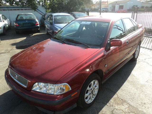 Volvo S40 2000 photo 1