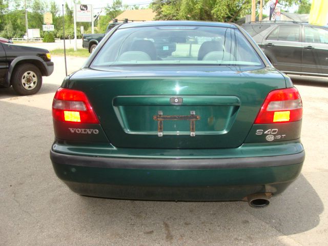 Volvo S40 2000 photo 8