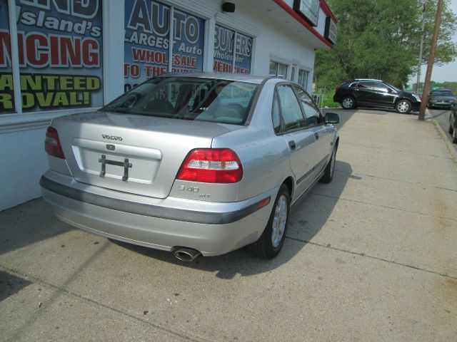 Volvo S40 2001 photo 9