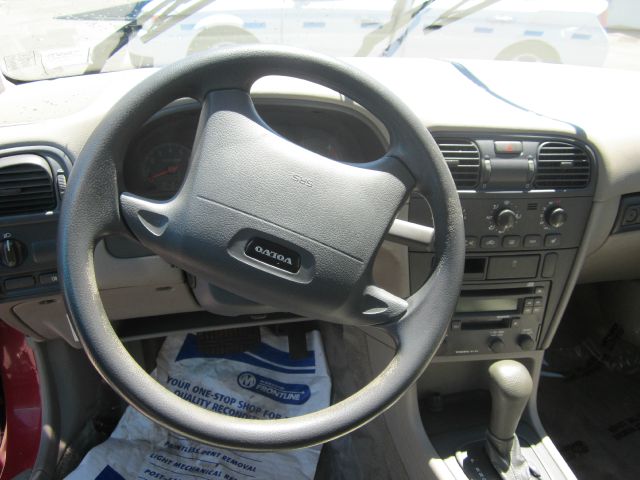 Volvo S40 2001 photo 11