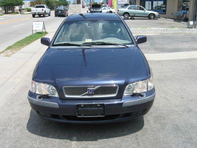 Volvo S40 2001 photo 2