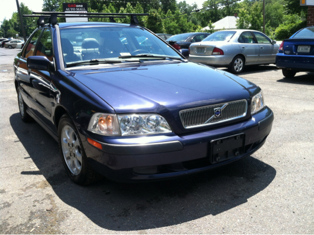 Volvo S40 2001 photo 3