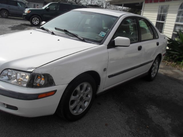 Volvo S40 2001 photo 2