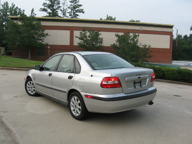 Volvo S40 2002 photo 1