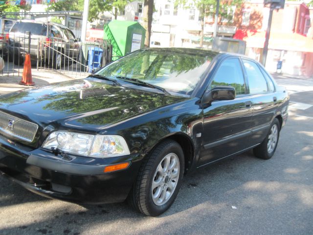 Volvo S40 2002 photo 2