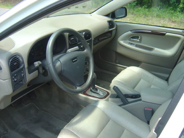 Volvo S40 2004 photo 17