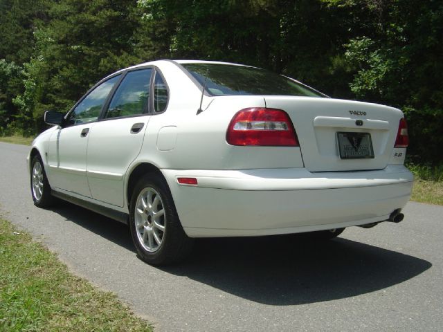 Volvo S40 2004 photo 18