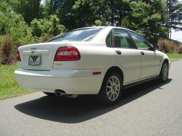 Volvo S40 2004 photo 6