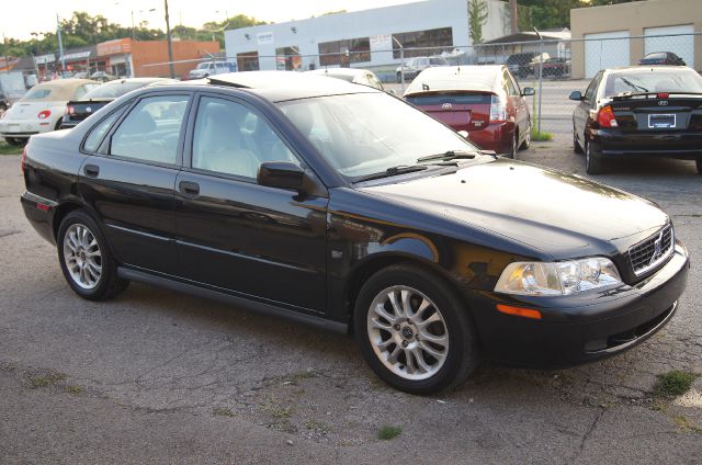 Volvo S40 2004 photo 2