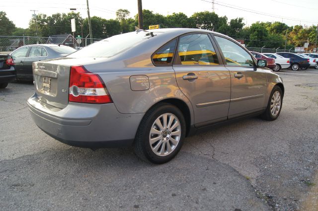 Volvo S40 2004 photo 1