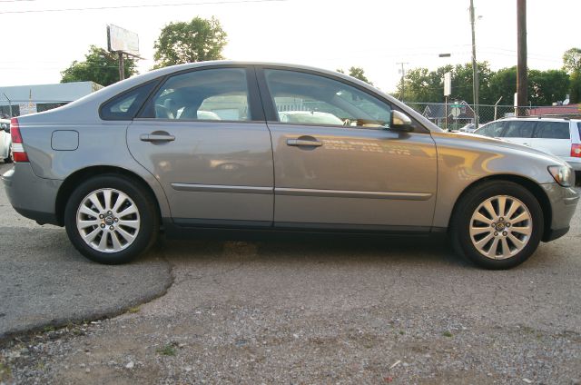 Volvo S40 2004 photo 2