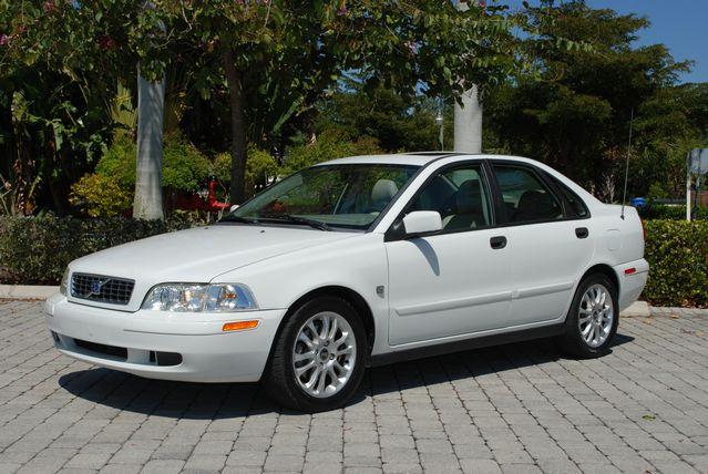 Volvo S40 2004 photo 1