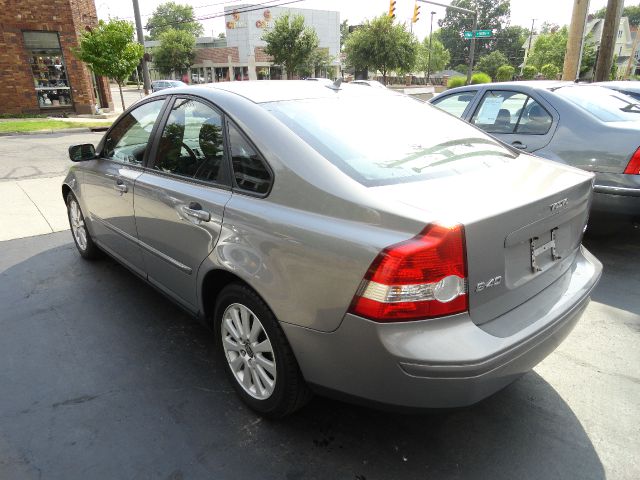 Volvo S40 2005 photo 4