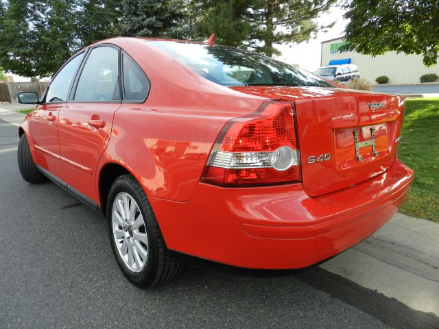 Volvo S40 2005 photo 1