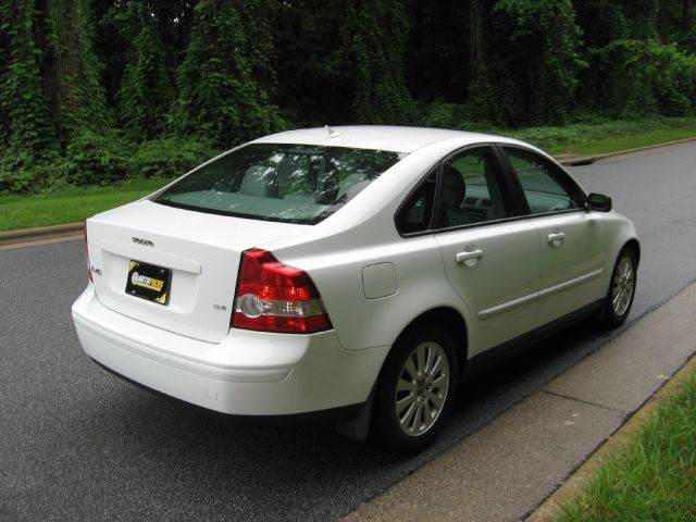 Volvo S40 2005 photo 27