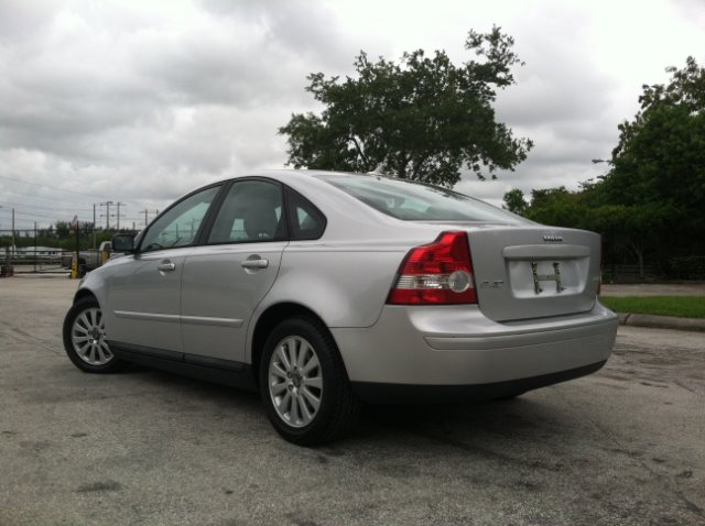 Volvo S40 2005 photo 18