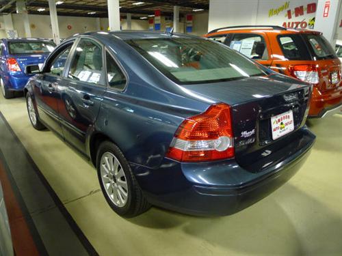 Volvo S40 2005 photo 1