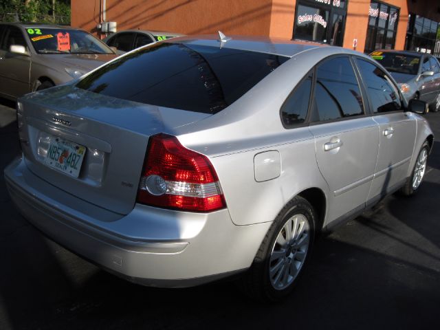 Volvo S40 2005 photo 10