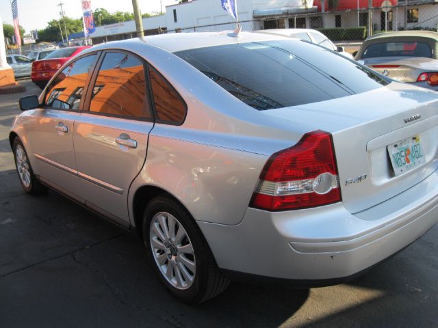 Volvo S40 2005 photo 24