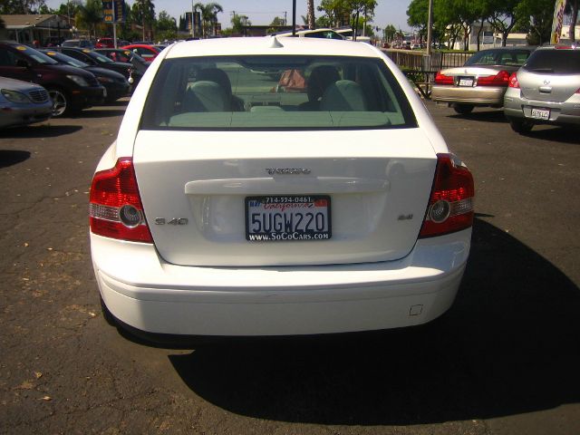 Volvo S40 2006 photo 0