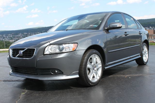 Volvo S40 2008 photo 2