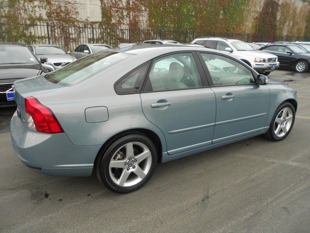 Volvo S40 2008 photo 2