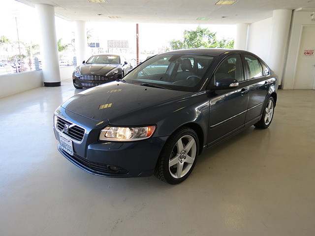 Volvo S40 2008 photo 2