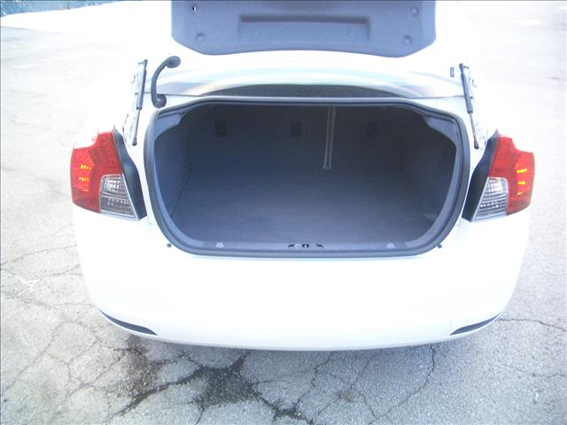 Volvo S40 2009 photo 3