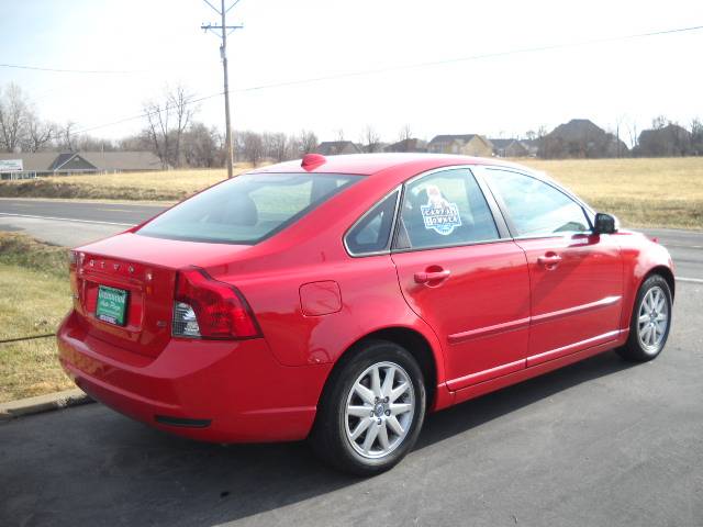 Volvo S40 2009 photo 1