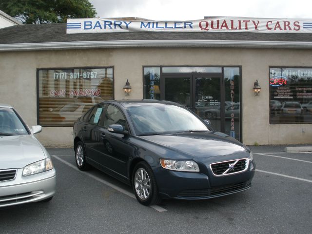 Volvo S40 2009 photo 2