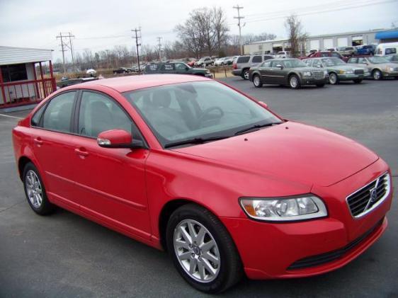 Volvo S40 2009 photo 2