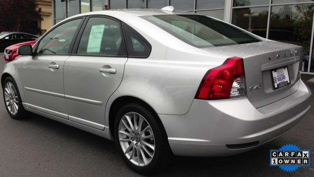 Volvo S40 2009 photo 1