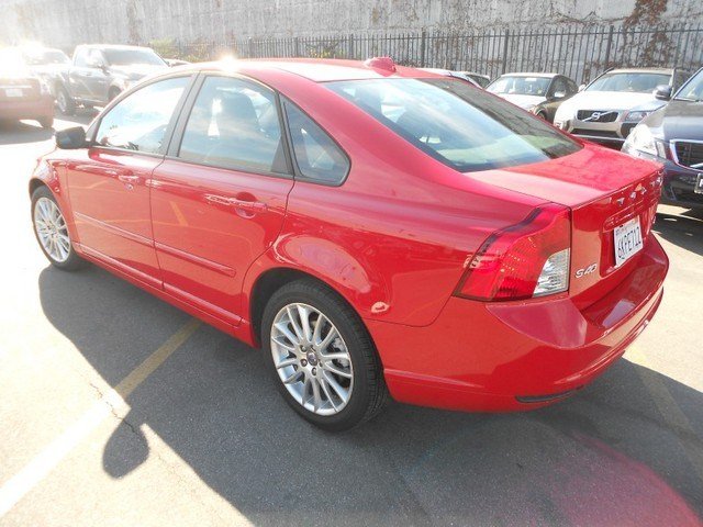 Volvo S40 2010 photo 4