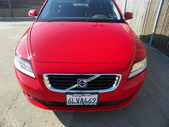 Volvo S40 2010 photo 1